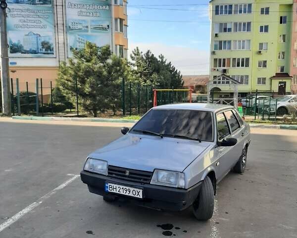 Серый ВАЗ 21099, объемом двигателя 1.6 л и пробегом 250 тыс. км за 2200 $, фото 1 на Automoto.ua