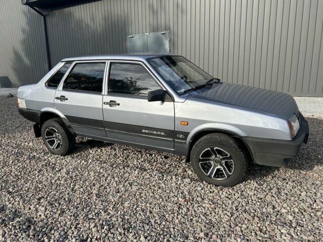 Сірий ВАЗ 21099, об'ємом двигуна 1.6 л та пробігом 117 тис. км за 2300 $, фото 1 на Automoto.ua