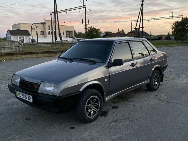 Серый ВАЗ 21099, объемом двигателя 1.6 л и пробегом 130 тыс. км за 999 $, фото 1 на Automoto.ua