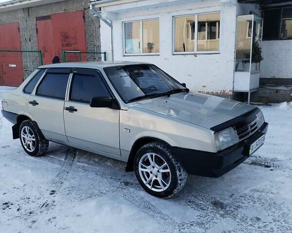Сірий ВАЗ 21099, об'ємом двигуна 1.6 л та пробігом 169 тис. км за 2300 $, фото 1 на Automoto.ua