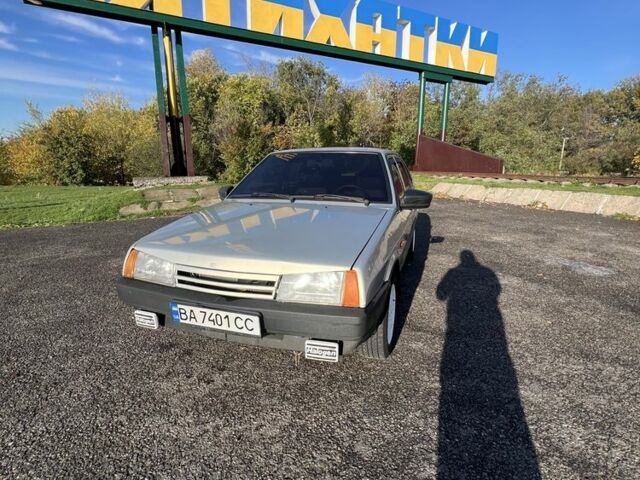Сірий ВАЗ 21099, об'ємом двигуна 1.6 л та пробігом 196 тис. км за 2104 $, фото 1 на Automoto.ua