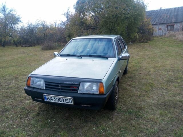 ВАЗ 21099 2007 у Сумах на Automoto.ua Сірий ВАЗ 21099, об'ємом двигуна 1.6 л та пробігом 190 тис. км за 1784 $, фото 1 на Automoto.ua
