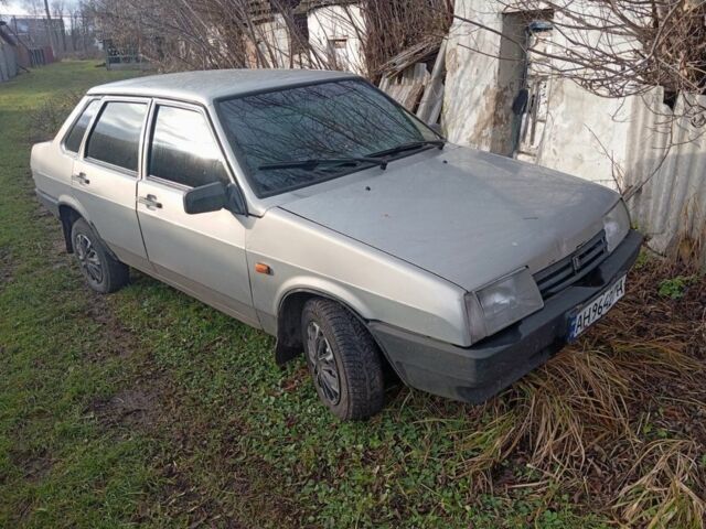 Серый ВАЗ 21099, объемом двигателя 1.6 л и пробегом 273 тыс. км за 1400 $, фото 1 на Automoto.ua