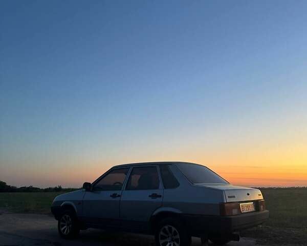 Сірий ВАЗ 21099, об'ємом двигуна 1.5 л та пробігом 153 тис. км за 2000 $, фото 1 на Automoto.ua