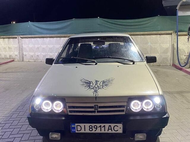 Сірий ВАЗ 21099, об'ємом двигуна 1.6 л та пробігом 190 тис. км за 2000 $, фото 1 на Automoto.ua