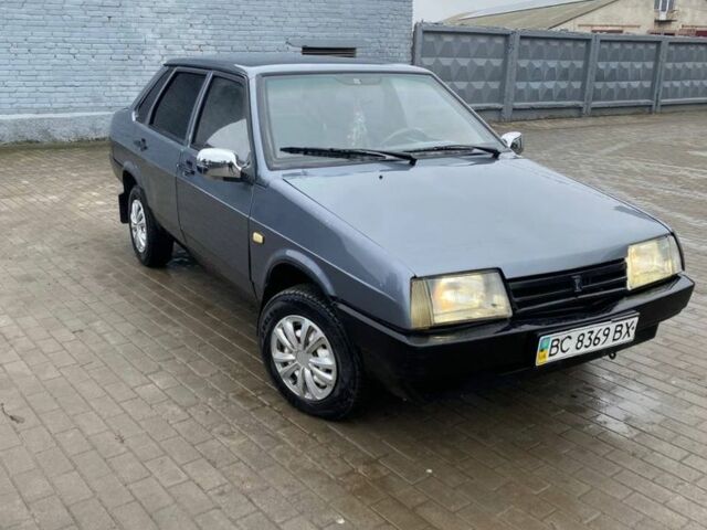 Серый ВАЗ 21099, объемом двигателя 1.6 л и пробегом 170 тыс. км за 950 $, фото 1 на Automoto.ua