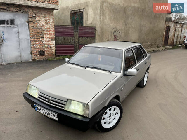 Серый ВАЗ 21099, объемом двигателя 1.6 л и пробегом 200 тыс. км за 1299 $, фото 1 на Automoto.ua