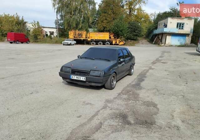 Серый ВАЗ 21099, объемом двигателя 1.6 л и пробегом 20 тыс. км за 3200 $, фото 1 на Automoto.ua