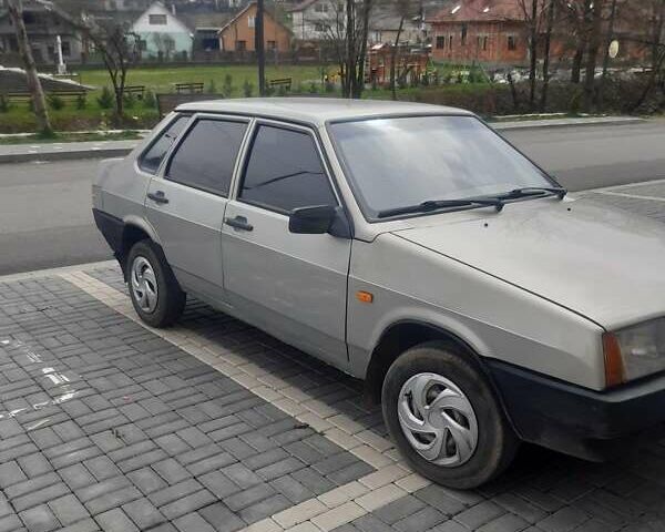 Сірий ВАЗ 21099, об'ємом двигуна 1.6 л та пробігом 300 тис. км за 1950 $, фото 1 на Automoto.ua