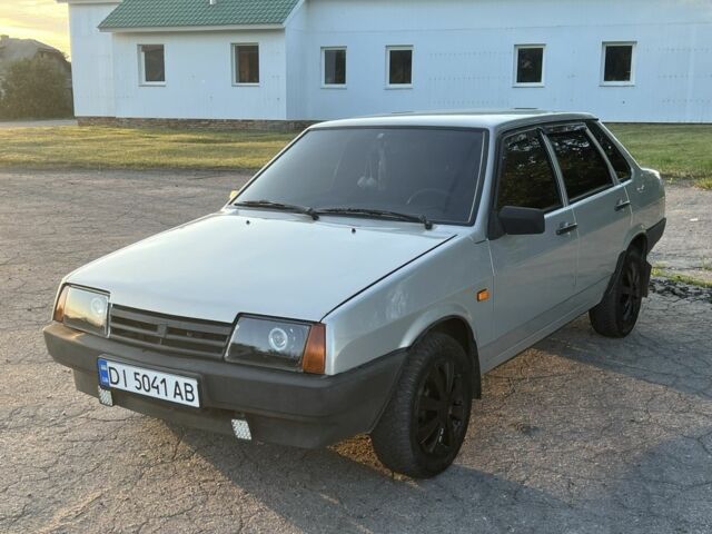 Сірий ВАЗ 21099, об'ємом двигуна 1.6 л та пробігом 214 тис. км за 1799 $, фото 1 на Automoto.ua