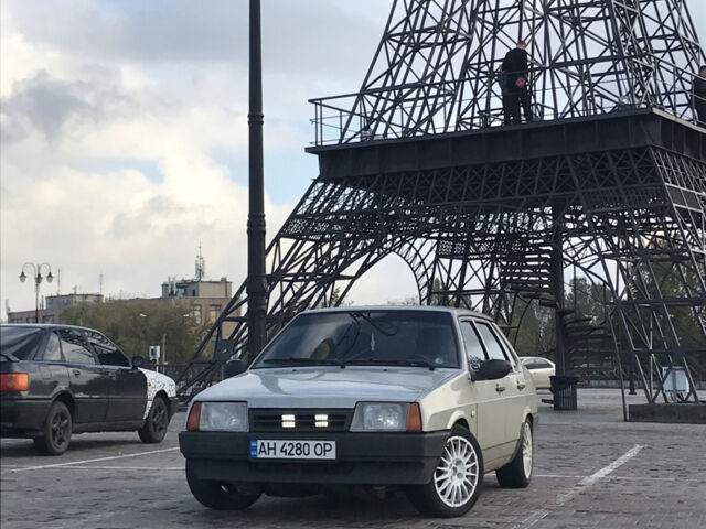 Серый ВАЗ 21099, объемом двигателя 1.6 л и пробегом 339 тыс. км за 1700 $, фото 1 на Automoto.ua