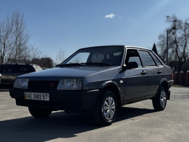 Серый ВАЗ 21099, объемом двигателя 1.6 л и пробегом 157 тыс. км за 950 $, фото 1 на Automoto.ua