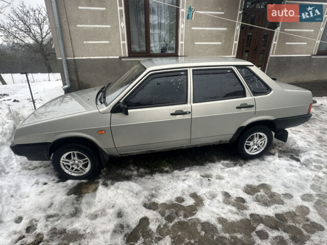 Серый ВАЗ 21099, объемом двигателя 1.6 л и пробегом 220 тыс. км за 2100 $, фото 1 на Automoto.ua