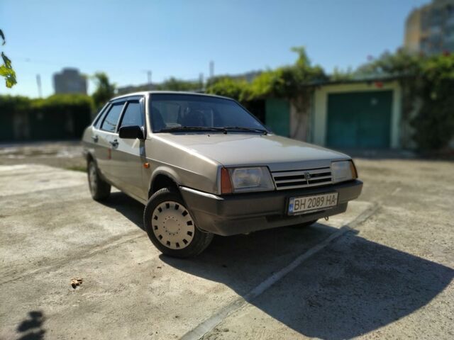 Сірий ВАЗ 21099, об'ємом двигуна 1.6 л та пробігом 134 тис. км за 3000 $, фото 1 на Automoto.ua