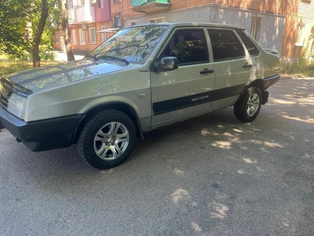 Сірий ВАЗ 21099, об'ємом двигуна 1.6 л та пробігом 170 тис. км за 1700 $, фото 1 на Automoto.ua