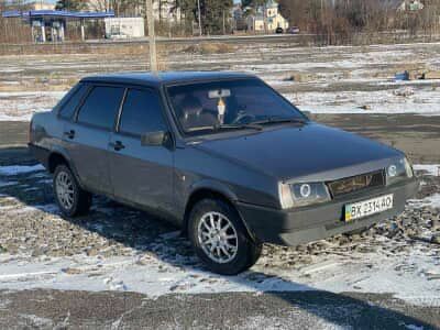 Серый ВАЗ 21099, объемом двигателя 1.5 л и пробегом 180 тыс. км за 1300 $, фото 1 на Automoto.ua