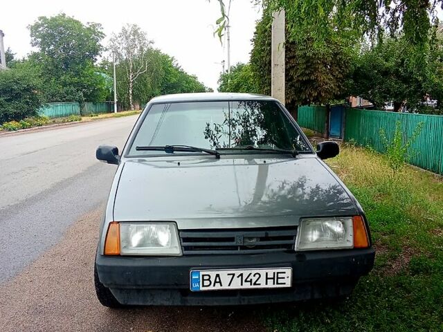 Серый ВАЗ 21099, объемом двигателя 1.6 л и пробегом 200 тыс. км за 1700 $, фото 1 на Automoto.ua