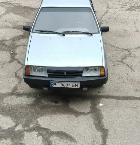 Серый ВАЗ 21099, объемом двигателя 1.6 л и пробегом 300 тыс. км за 1129 $, фото 1 на Automoto.ua