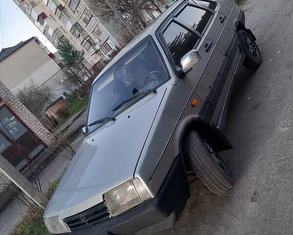 Сірий ВАЗ 21099, об'ємом двигуна 1.6 л та пробігом 190 тис. км за 900 $, фото 1 на Automoto.ua