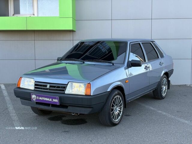 Сірий ВАЗ 21099, об'ємом двигуна 1.6 л та пробігом 53 тис. км за 3748 $, фото 1 на Automoto.ua