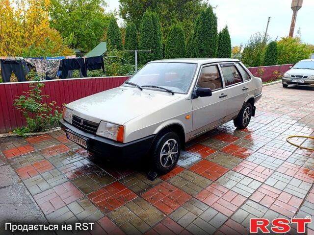 ВАЗ 21099 2008 у Мироновке на Automoto.ua Сірий ВАЗ 21099, об'ємом двигуна 1.6 л та пробігом 287 тис. км за 1299 $, фото 1 на Automoto.ua