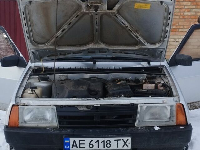 Сірий ВАЗ 21099, об'ємом двигуна 1.6 л та пробігом 300 тис. км за 1467 $, фото 1 на Automoto.ua