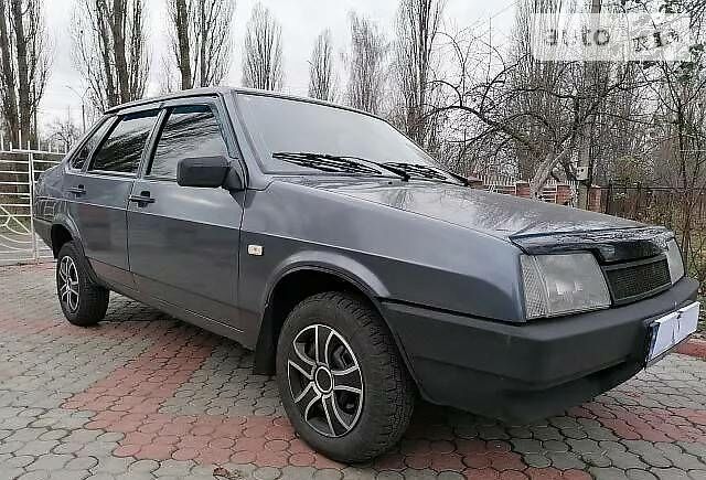 Серый ВАЗ 21099, объемом двигателя 1.6 л и пробегом 170 тыс. км за 2100 $, фото 1 на Automoto.ua