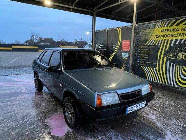 Серый ВАЗ 21099, объемом двигателя 1.6 л и пробегом 168 тыс. км за 1550 $, фото 1 на Automoto.ua