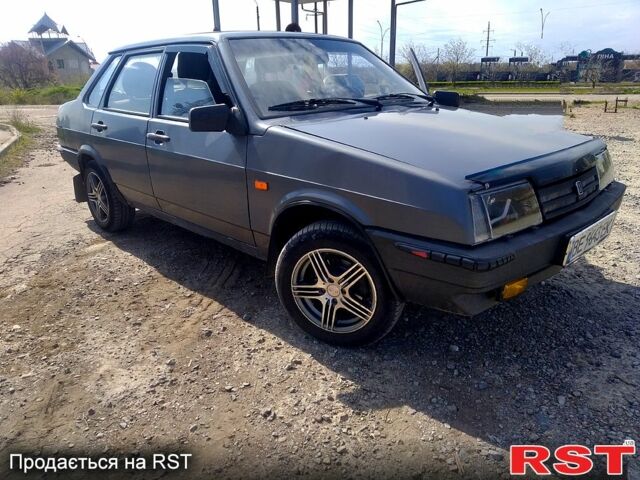 Серый ВАЗ 21099, объемом двигателя 1.6 л и пробегом 282 тыс. км за 2500 $, фото 1 на Automoto.ua