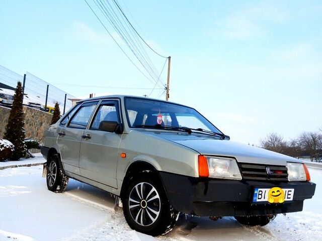 Серый ВАЗ 21099, объемом двигателя 1.6 л и пробегом 1470 тыс. км за 2200 $, фото 1 на Automoto.ua
