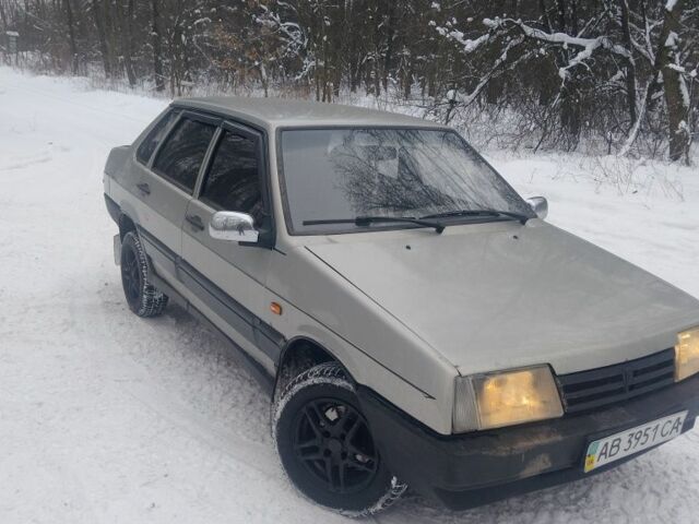 Серый ВАЗ 21099, объемом двигателя 1.6 л и пробегом 55 тыс. км за 1150 $, фото 1 на Automoto.ua