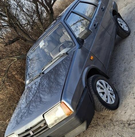 Серый ВАЗ 21099, объемом двигателя 1.6 л и пробегом 130 тыс. км за 1700 $, фото 1 на Automoto.ua