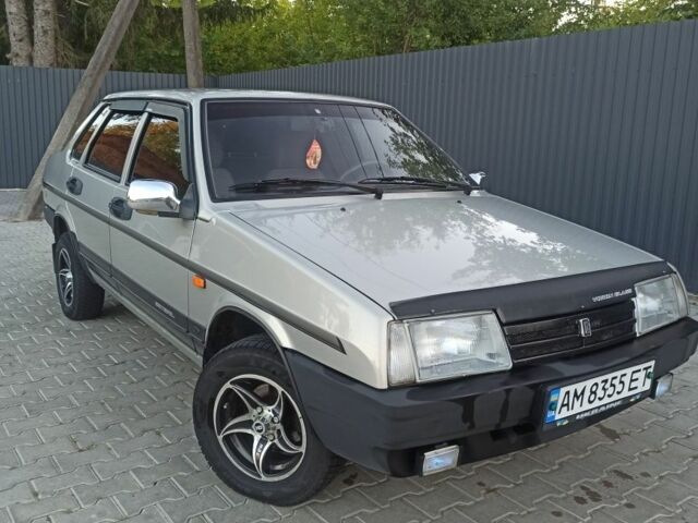 Сірий ВАЗ 21099, об'ємом двигуна 1.6 л та пробігом 245 тис. км за 1950 $, фото 1 на Automoto.ua