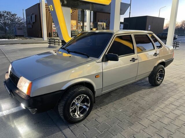 Сірий ВАЗ 21099, об'ємом двигуна 1.6 л та пробігом 126 тис. км за 2400 $, фото 1 на Automoto.ua