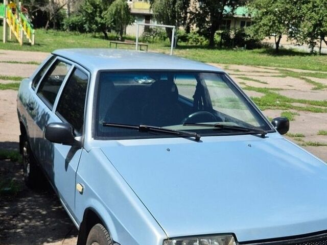Серый ВАЗ 21099, объемом двигателя 1.6 л и пробегом 290 тыс. км за 2000 $, фото 1 на Automoto.ua