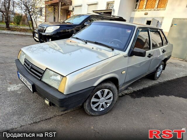 Серый ВАЗ 21099, объемом двигателя 1.6 л и пробегом 140 тыс. км за 1600 $, фото 1 на Automoto.ua