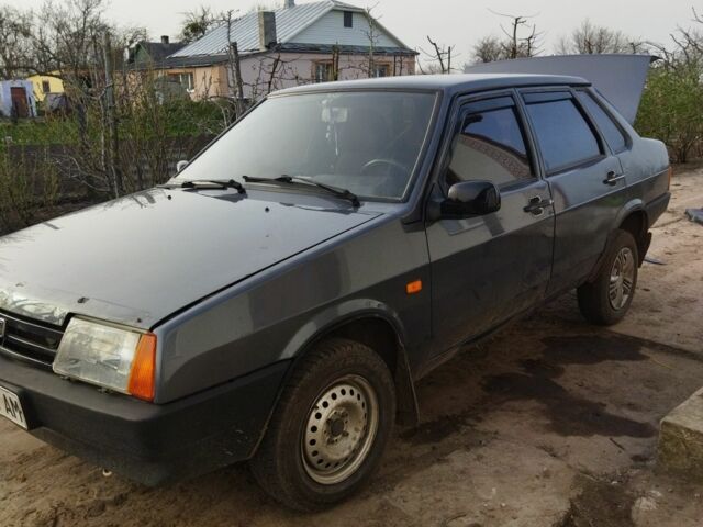 Сірий ВАЗ 21099, об'ємом двигуна 0 л та пробігом 2 тис. км за 1500 $, фото 1 на Automoto.ua