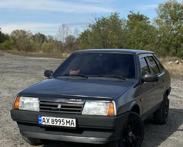 Серый ВАЗ 21099, объемом двигателя 1.6 л и пробегом 336 тыс. км за 1899 $, фото 1 на Automoto.ua