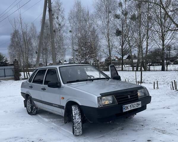 Сірий ВАЗ 21099, об'ємом двигуна 1.6 л та пробігом 200 тис. км за 1800 $, фото 1 на Automoto.ua
