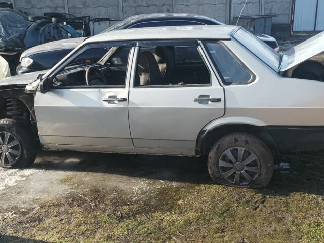 Сірий ВАЗ 21099, об'ємом двигуна 1.5 л та пробігом 235 тис. км за 599 $, фото 1 на Automoto.ua