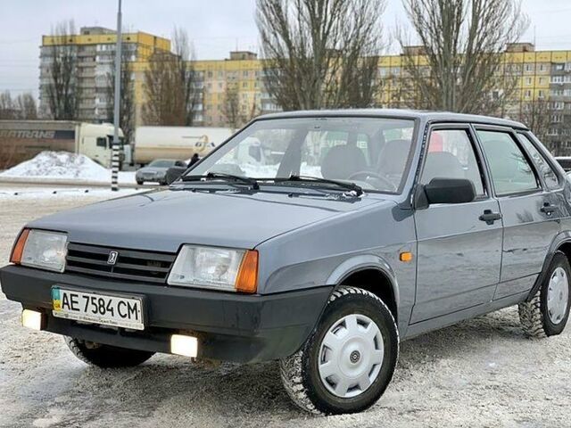 Серый ВАЗ 21099, объемом двигателя 1.5 л и пробегом 98 тыс. км за 22 $, фото 1 на Automoto.ua