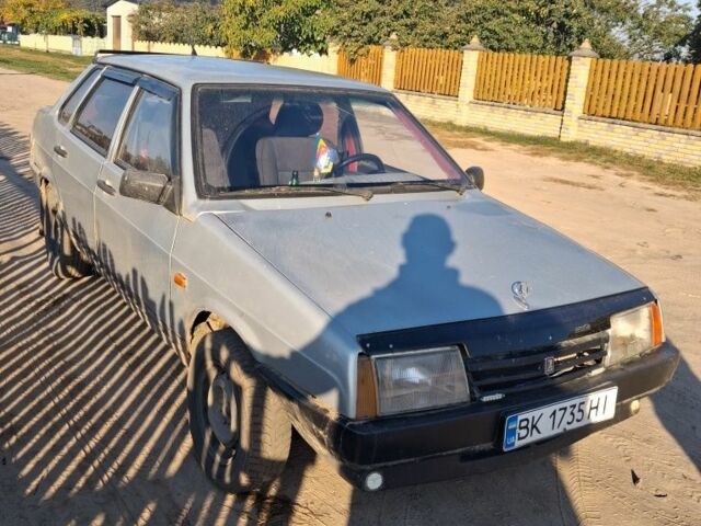 Серый ВАЗ 21099, объемом двигателя 1.6 л и пробегом 140 тыс. км за 402 $, фото 1 на Automoto.ua