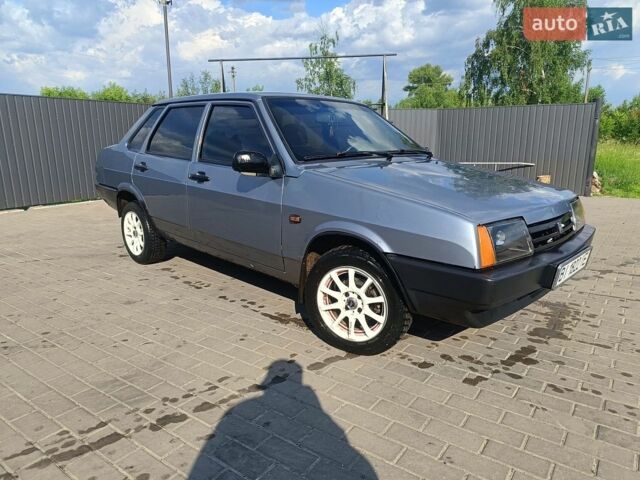 Серый ВАЗ 21099, объемом двигателя 1.6 л и пробегом 304 тыс. км за 2100 $, фото 1 на Automoto.ua