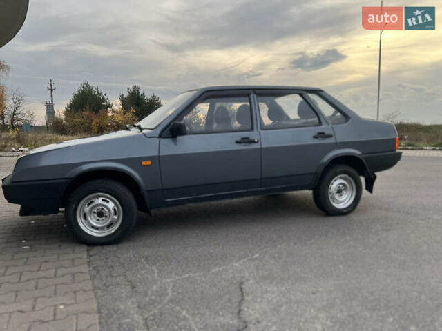 Серый ВАЗ 21099, объемом двигателя 1.6 л и пробегом 211 тыс. км за 2300 $, фото 1 на Automoto.ua