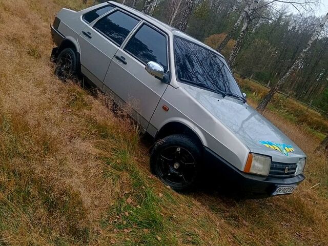 Сірий ВАЗ 21099, об'ємом двигуна 1.6 л та пробігом 190 тис. км за 1550 $, фото 1 на Automoto.ua