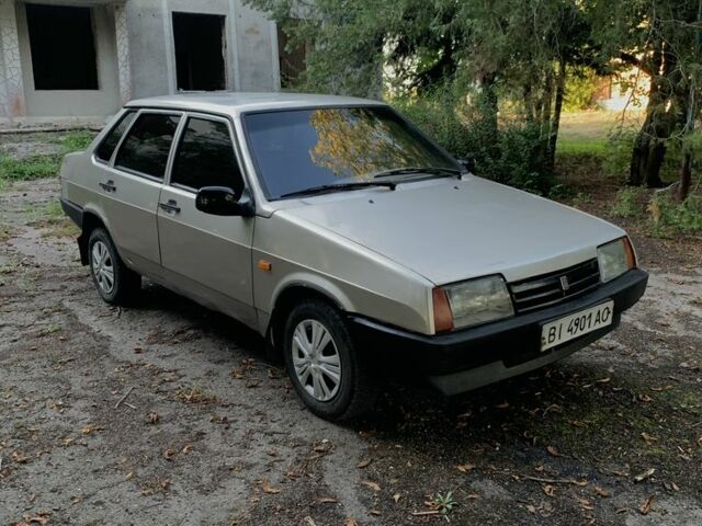 Серый ВАЗ 21099, объемом двигателя 1.6 л и пробегом 100 тыс. км за 1200 $, фото 1 на Automoto.ua