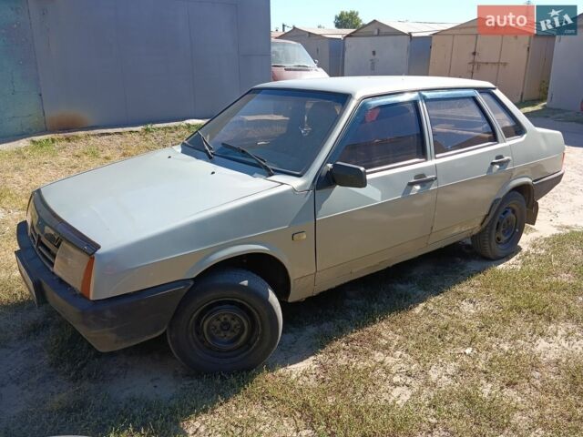 Сірий ВАЗ 21099, об'ємом двигуна 1.6 л та пробігом 200 тис. км за 999 $, фото 1 на Automoto.ua