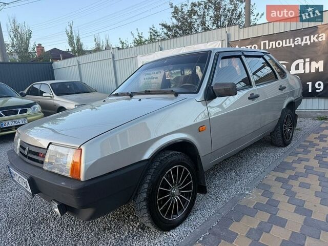 Серый ВАЗ 21099, объемом двигателя 1.6 л и пробегом 202 тыс. км за 2000 $, фото 1 на Automoto.ua