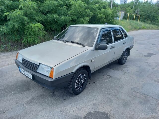 Сірий ВАЗ 21099, об'ємом двигуна 1.6 л та пробігом 340 тис. км за 1550 $, фото 1 на Automoto.ua