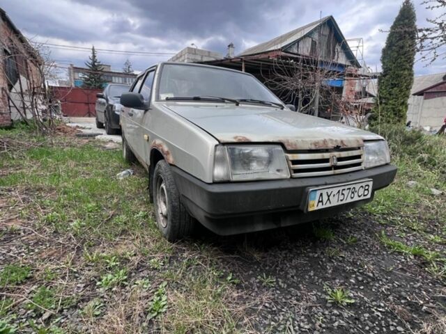 Сірий ВАЗ 21099, об'ємом двигуна 1.6 л та пробігом 145 тис. км за 650 $, фото 1 на Automoto.ua
